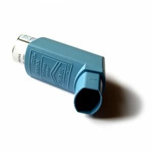 Blauwe puffer, het apparaatje waarmee je astmamedicijn inademt